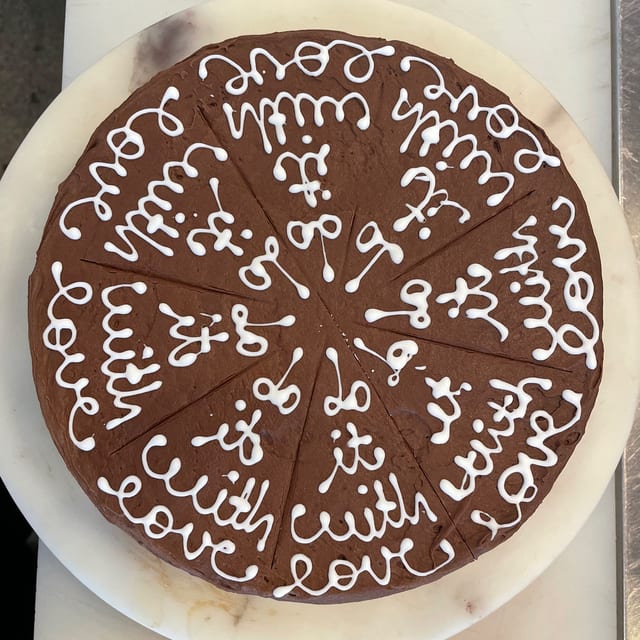 Full 9" Cake.